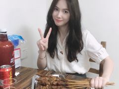 -民族烤羊·烤羊肉串·烤羊排(南城店)