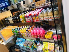 零售区-面包森林(鲁邦风情街店)