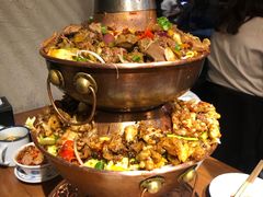 -炉小二铜锅牛蛙•川湘菜(三里屯店)