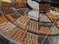 -Laderach 莱德拉(上海环贸iapm店)