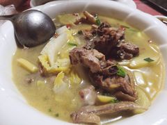 -东北风味思缘食府(对湖路店)