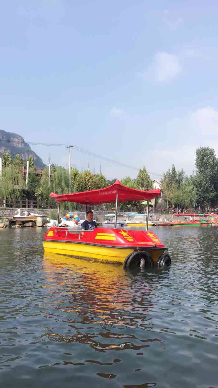 大门牙风景区-"从市里开车去不到一个小时就到了,河边一水.