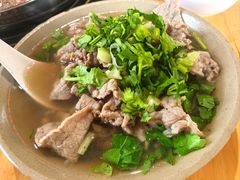 -大众跷脚牛肉馆·非遗传承单位(峨眉山店)