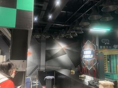 -极限PLAY运动娱乐新世界·团建派对潮玩休闲馆·室内蹦极高空游乐园