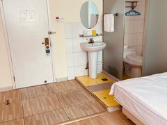 -和家宾馆(四季青店)