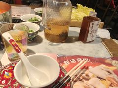 -尚尚仙·酸汤猪手·猪肚鸡火锅(华联万柳购物中心店)