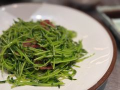 鸡油腊味炒豆苗-潮界(凯德晶萃店)