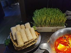 -湊湊火锅·茶憩(打浦桥日月光店)