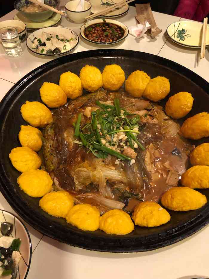 王老六铁锅炖鱼(通州果园店)
