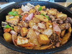 -老钟家烤羊排·敦伊阁清真餐厅胡羊焖饼