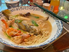 -霆记海鲜·只为这碗面(滨江店)