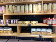 面包甜点陈列柜-皇家美孚·蛋糕外送(东部佳世客店)