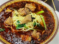 -胥佳烧鸡公牛肉面馆