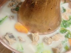 -雀舞云南菜(天津天河城购物中心店)