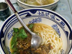 小锅米线-蜗牛小馆醉乡民谣云南菜(惠新西里店)