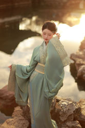 -一揽芳华汉服旗袍体验馆(拙政园店)