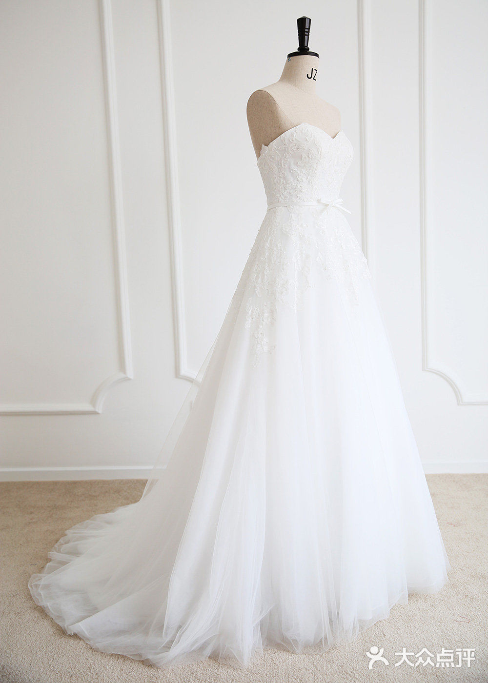 鱼骨婚纱礼服高级定制