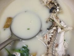 -天乐农家鱼头王(天目湖店)