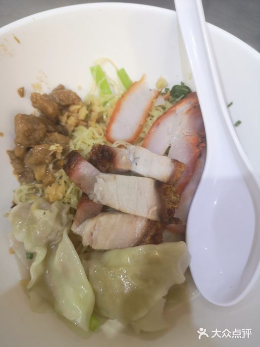 亚明蟹肉面特大虾饺(สีลม)图片