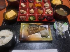 -錦 平野