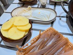-贰回巷火锅馆(钟楼店)
