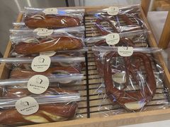 -焙丽拾光(麦凯乐直营店)