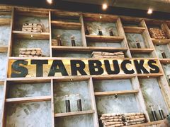 -星巴克臻选(湖滨道店)