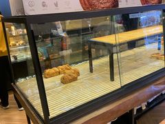 面包甜点陈列柜-华丰贺氏(营迹店)