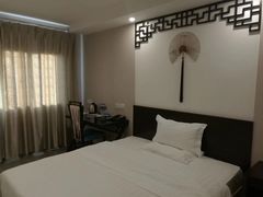 -慧闻酒店(苏州拙政园店)