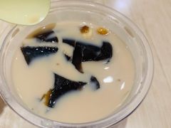 -八婆婆烧仙草(中山路店)