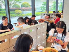 -方铲铲·成都板凳面(滨江银泰店)