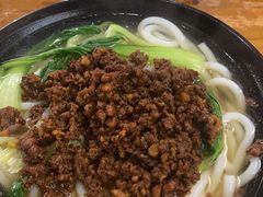 -丽虹云南过桥米线(兴工街店)