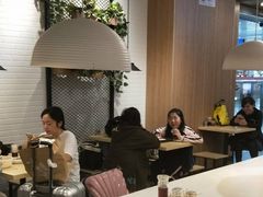 大堂-吉祥馄饨(虹桥火车站店)