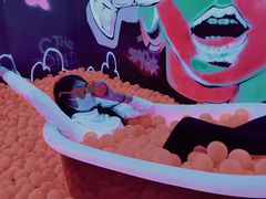 -爱蹦iBOON蹦床运动馆(江汉店)