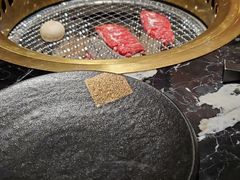 -山川小町·极番烧肉(新地假日广场店)
