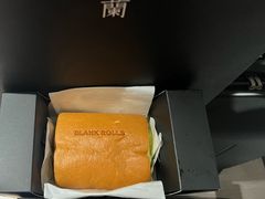 -白蘭BLANK(杭州湖滨银泰in77C区店)