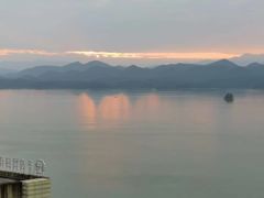 -千岛湖忆湖度假酒店(中心湖景区店)
