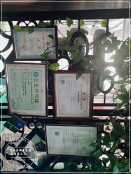 -阿兵荣辉美容理发有限公司