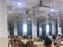 大堂-标记美食新鲜猪杂(兴南大道店)