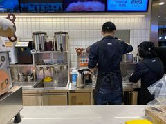 -CoCo都可(湖滨银泰店B区店)