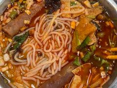 -柳州肥姨妈大骨螺蛳粉(沙河店)