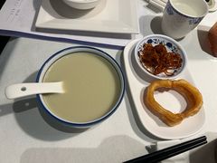豆汁焦圈儿-北平楼·烤鸭·北京菜(牡丹园店)