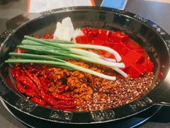 -虎贲三拖八老火锅(洋人街店)