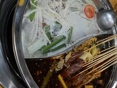-袁记串串香(泉水轻轨站店)