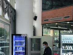 -一兆韦德健身(慧芝湖店)