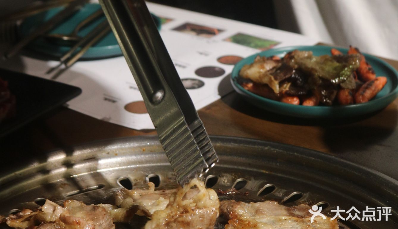 皇后公园这家烤肉店一定得来尝尝，正宗！