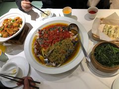 -楚山晓·湖北菜(武汉光谷K11店)