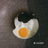 鬼怪[鬼脸]#增进食欲#菜谱系列：青菜鸡蛋汤面。