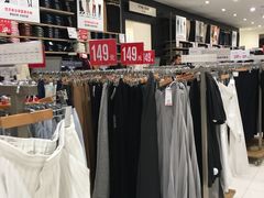 -优衣库(红谷滩万达店)