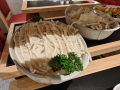 -廖掌柜·重庆鲜货火锅(上海首店)